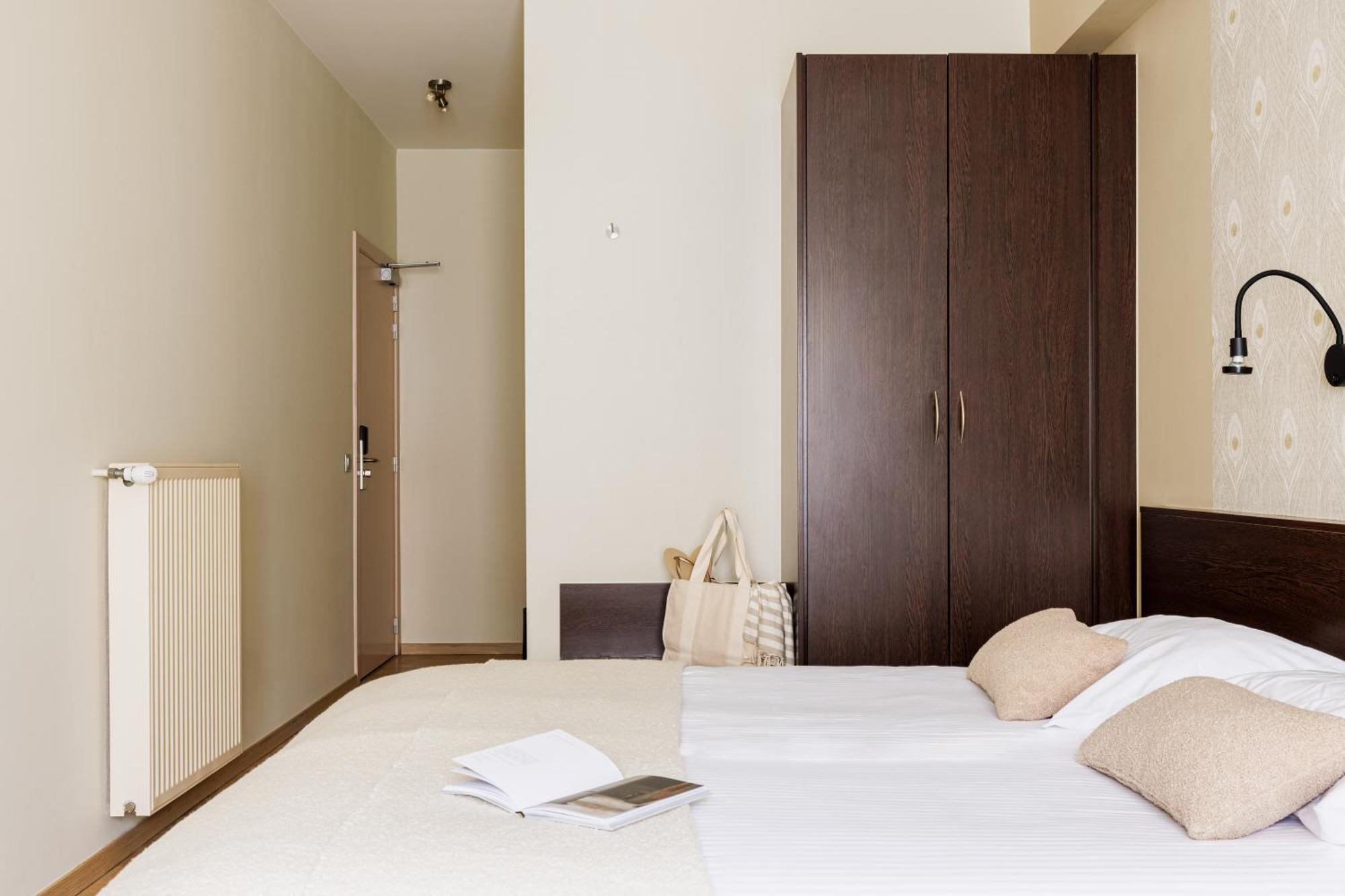 Hotel Corner House By Wp Hotels บลังเคนเบอร์เก ภายนอก รูปภาพ