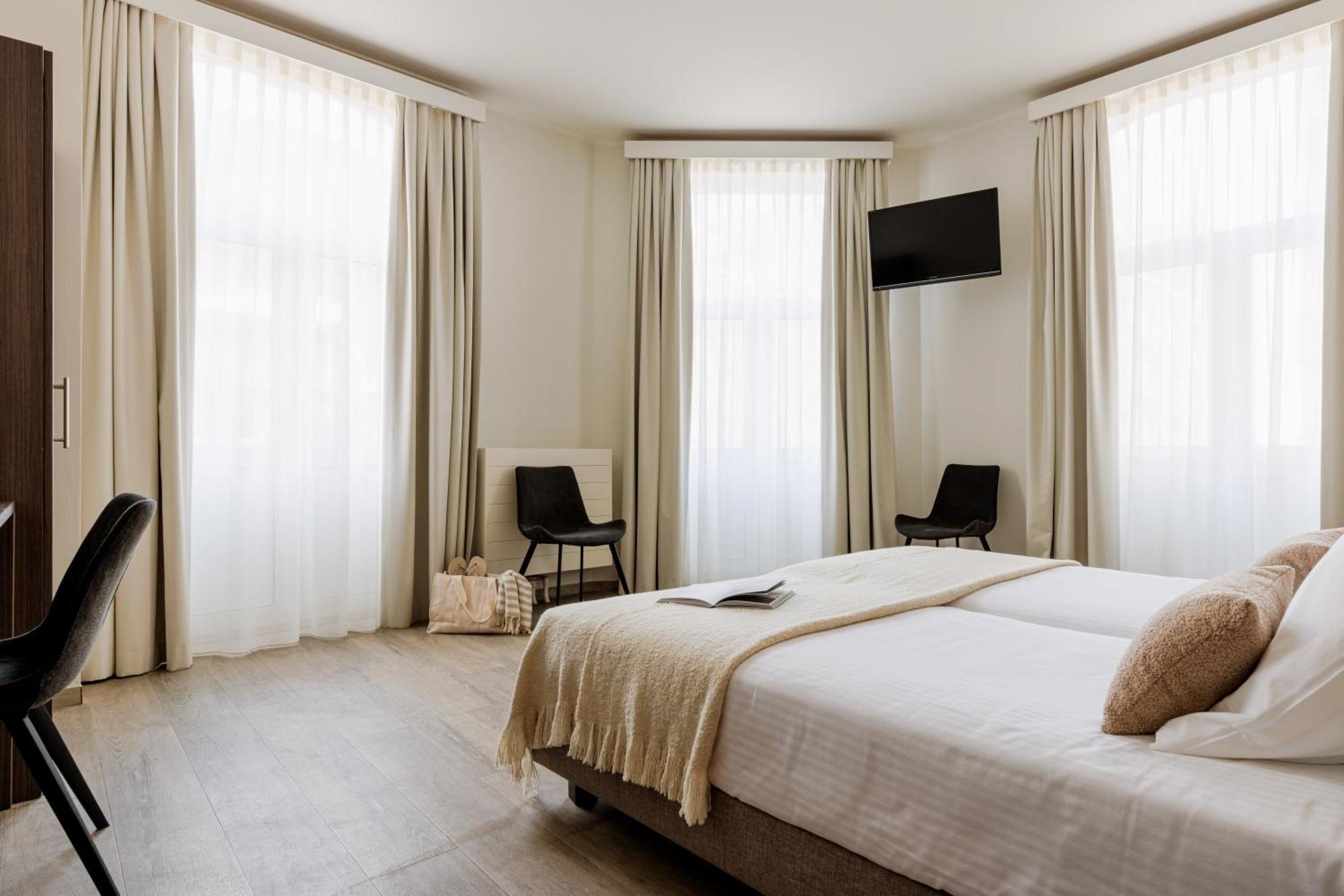 Hotel Corner House By Wp Hotels บลังเคนเบอร์เก ภายนอก รูปภาพ